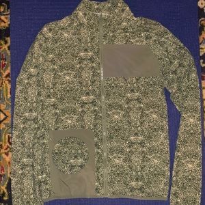 OV Relay Jacket size S in Green Pebble Print